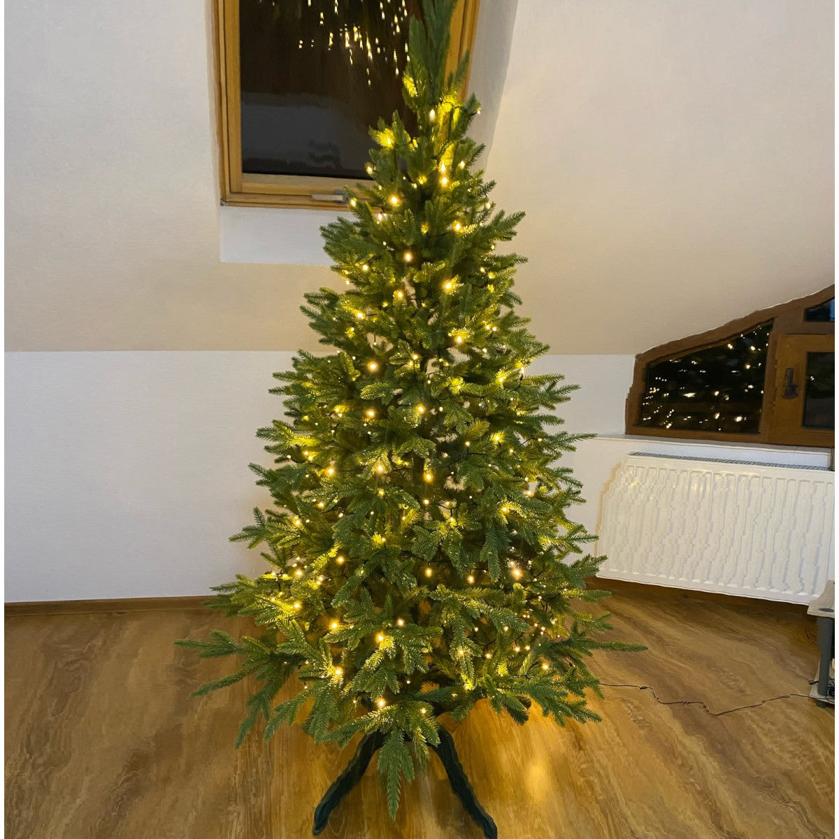 Künstlicher Premium-Weihnachtsbaum, 3D-PE-Zweige, Ständer inklusive, Ego-Sw, 220 cm