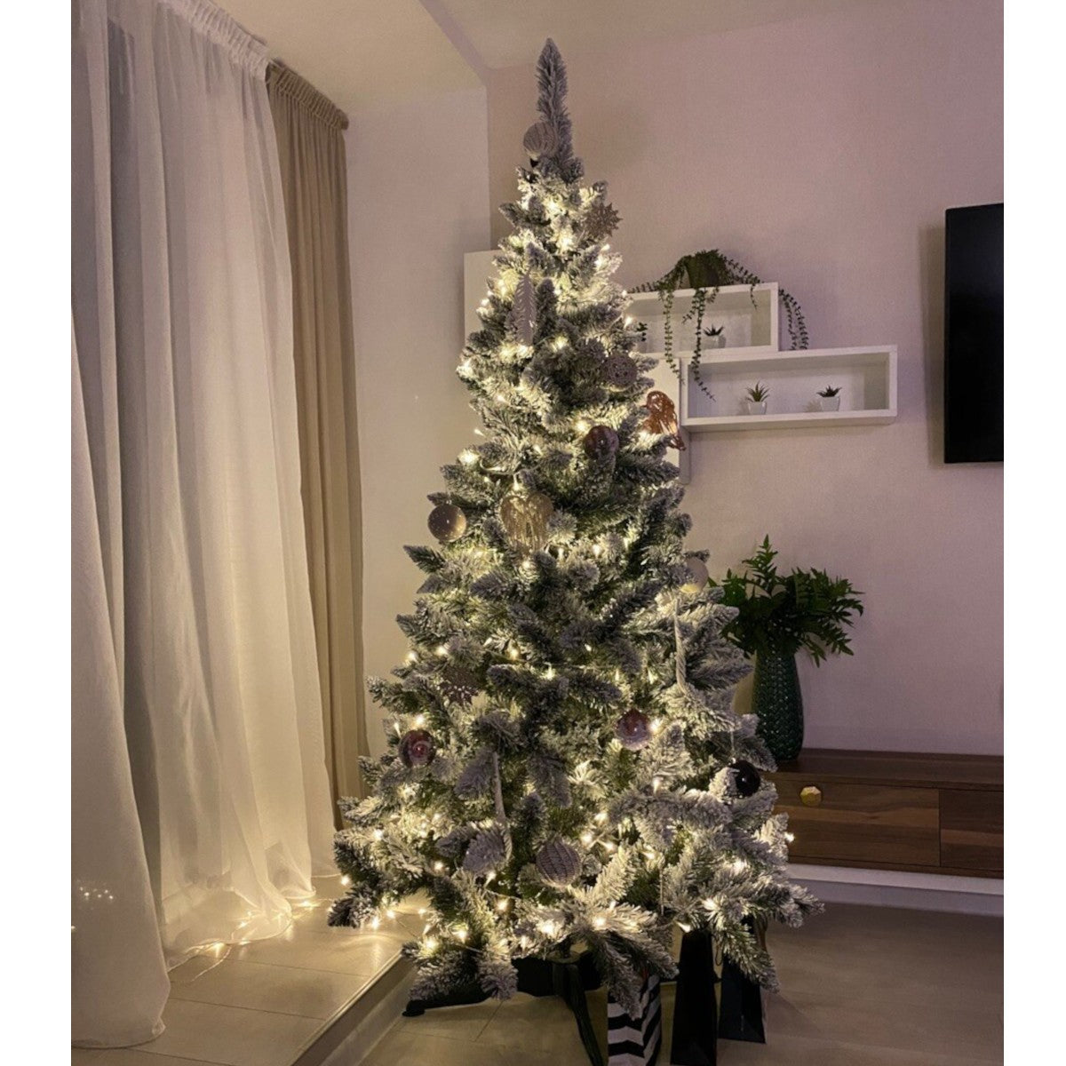 Premium-Weihnachtsbaum, beschneit, 770 Zweige, Ständer inklusive, EGO, 250 cm