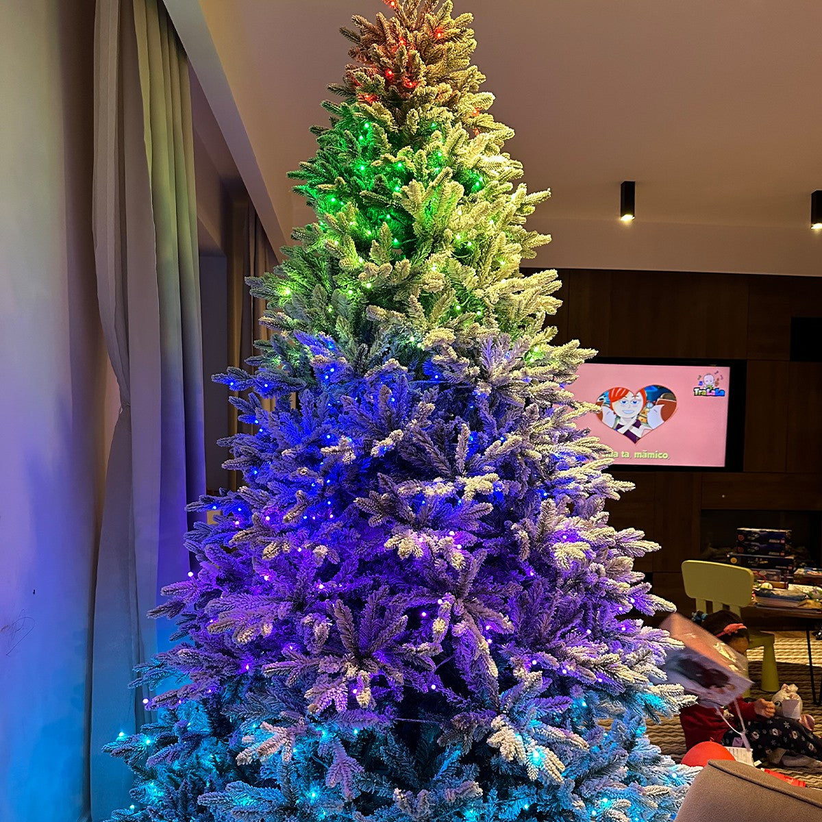 Künstlicher Weihnachtsbaum, beschneit, 3D-Zweige, RGB-LED, 32 Modi, Fernbedienung, Metallständer, 3170 Zweige, Polar, 220 cm