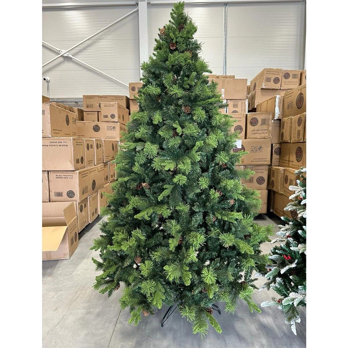 Premium-Weihnachtsbaum, 3D-Zweige, 250 cm, Himalaya, besonderes Design, natürliches Aussehen mit Zapfen