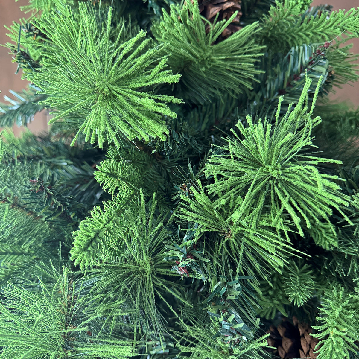 Premium-Weihnachtsbaum, 3D-Zweige, 250 cm, Himalaya, besonderes Design, natürliches Aussehen mit Zapfen