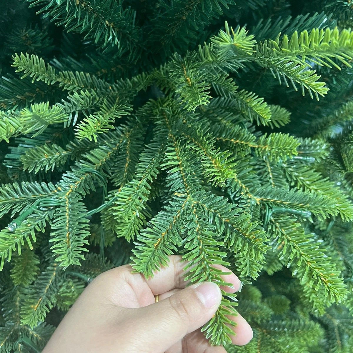Premium-Weihnachtsbaum, Normandian PE, 3D-Zweige, inklusive Metallständer, 220 cm