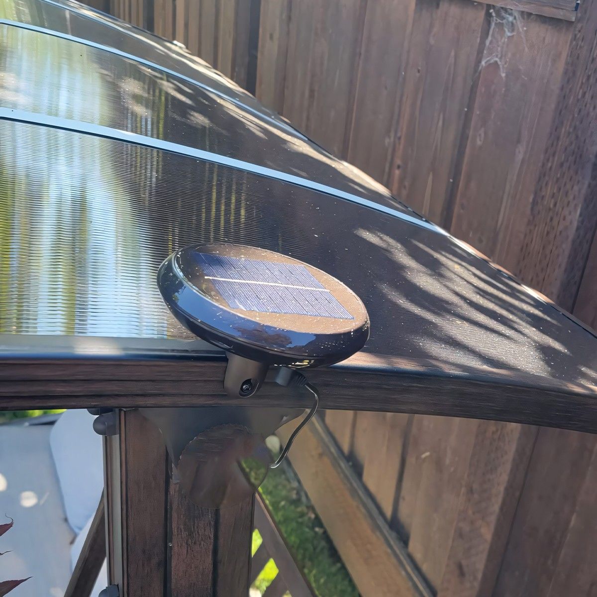 3-Sitzer-Schaukelbank für Garten oder Terrasse, Aluminium, LED-Beleuchtung, Getränkehalter, inklusive Kissen, Braun, Solaris