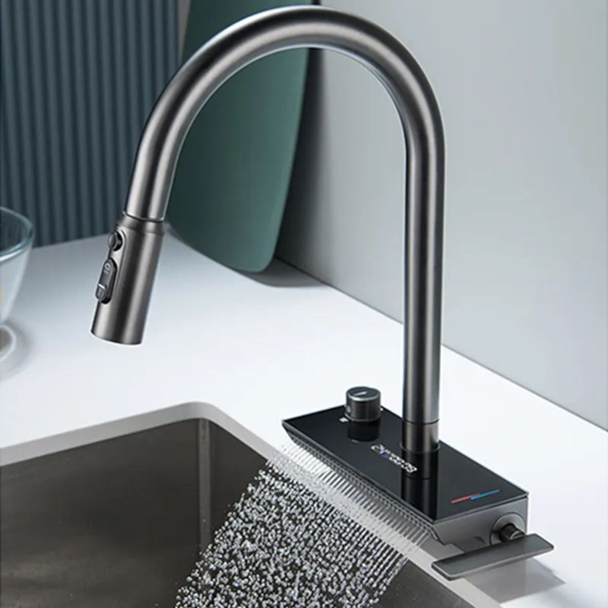 Küchenarmatur, hydroelektrisches Display mit Wasserfall, ausziehbare Brause, 3 Strahlarten, 360° schwenkbar, Gun Grey, Ingrid