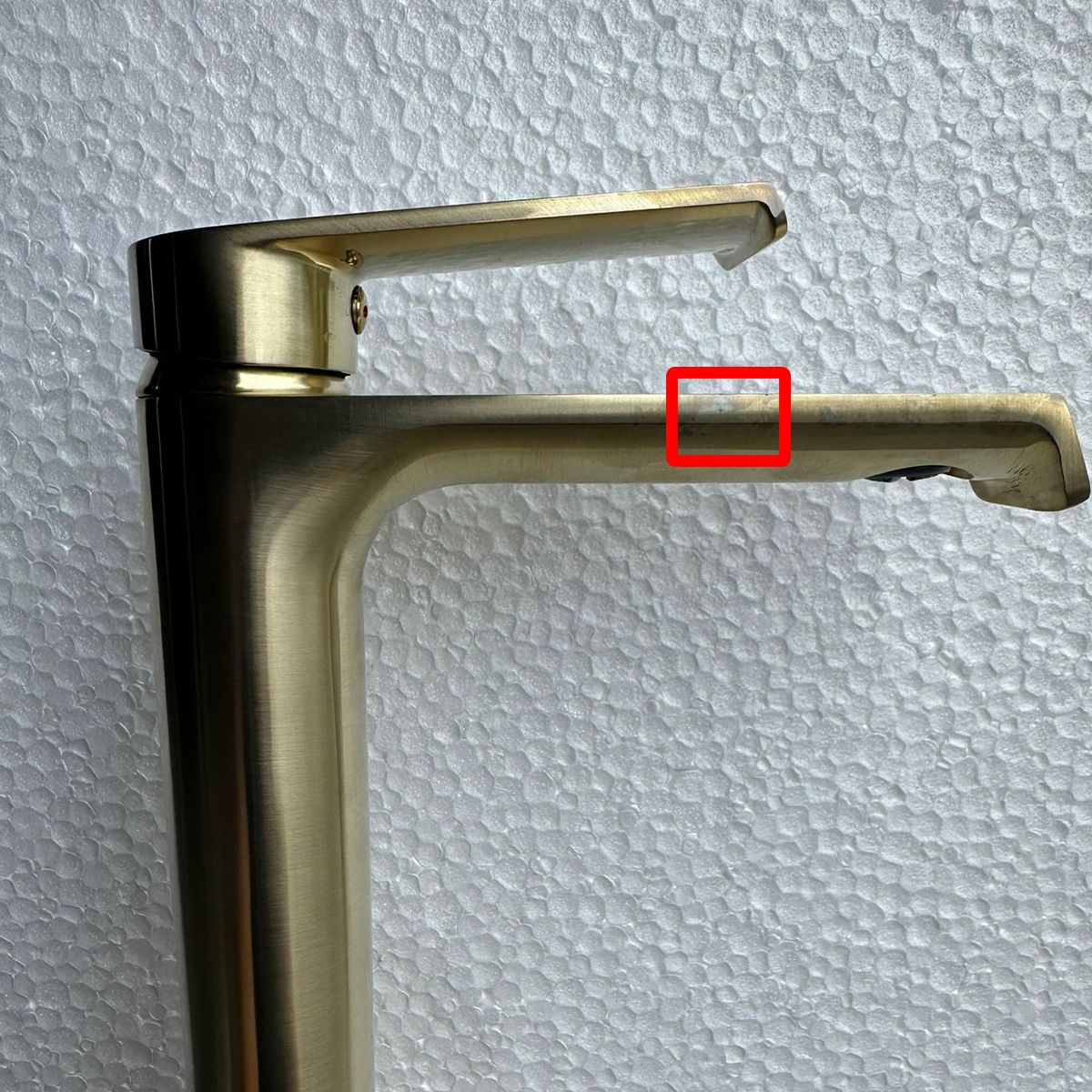 Waschbeckenarmatur Hass Gold, B-Ware, gebürstetes Gold-Finish, galvanisiert, Aufsatzmontage