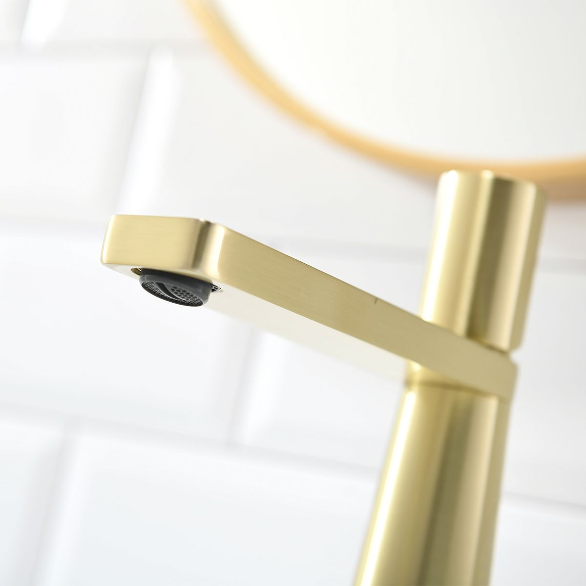 Waschbeckenarmatur Pilar, Mattgold, Höhe 18,5 cm, Waschbeckenmontage
