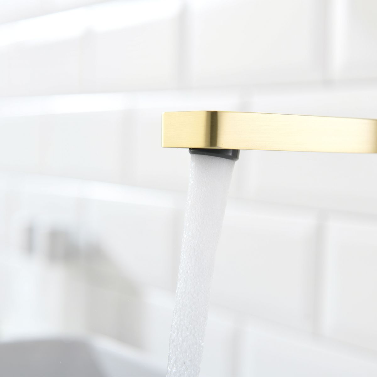 Waschbeckenarmatur Pilar, Mattgold, Höhe 31,5 cm, Aufsatzmontage