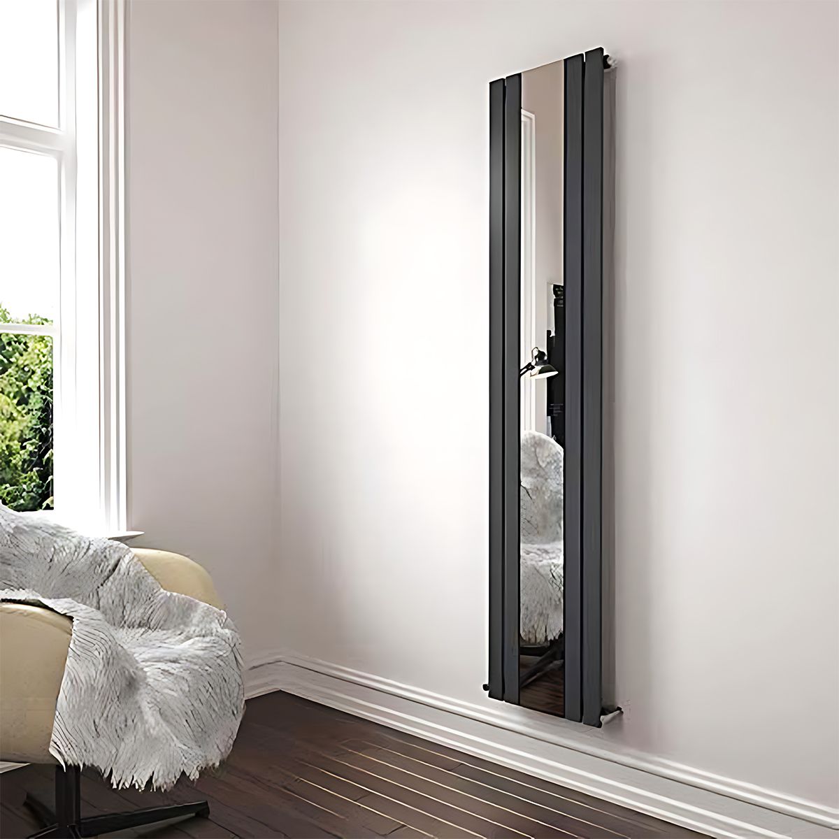 Dekorativer Heizkörper aus Stahl mit Spiegel, Anthrazit, 4 Elemente, 593 W, 180x60 cm, Malvina
