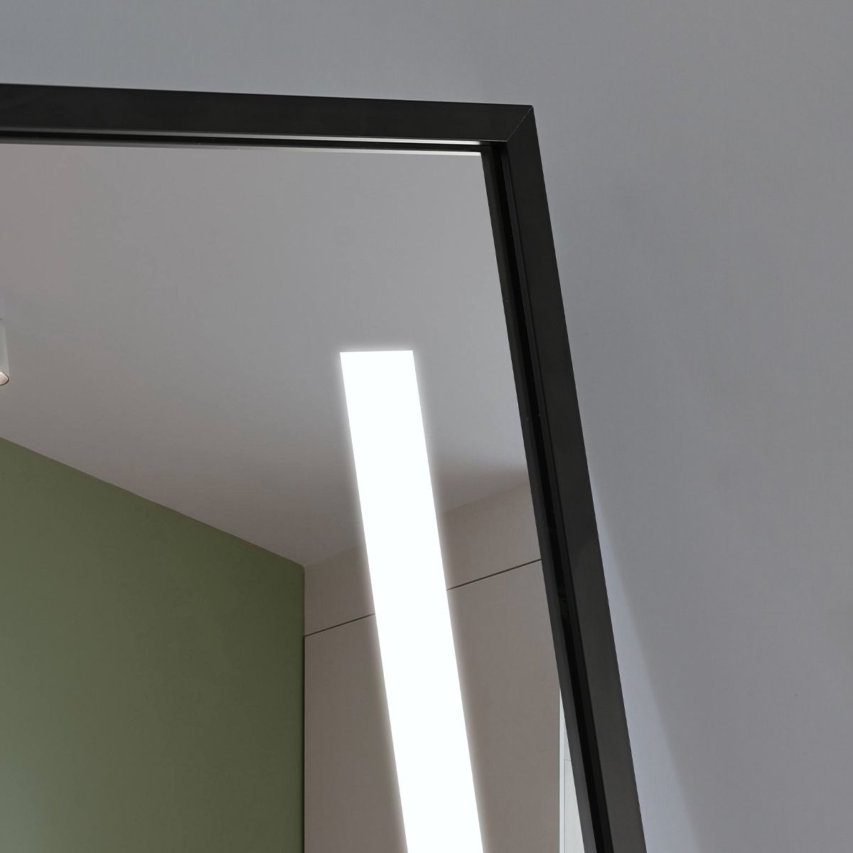 LED-Spiegel, Boden- oder Wandmontage, schwarzer Rahmen, Touch-Bedienung, 3 Lichtfarben, Anti-Beschlag, 5 mm, 60x165 cm, Mirage