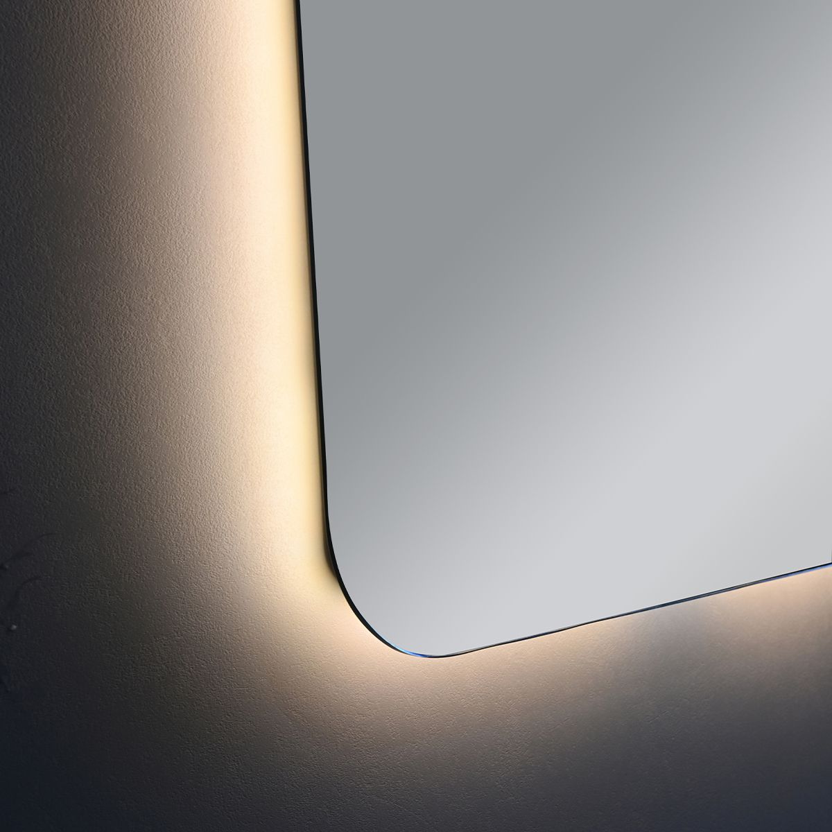 Badezimmerspiegel EGO – Louie, mit LED, Anti-Beschlag und Touch-Schalter, Größen: 60-140x70-80 cm