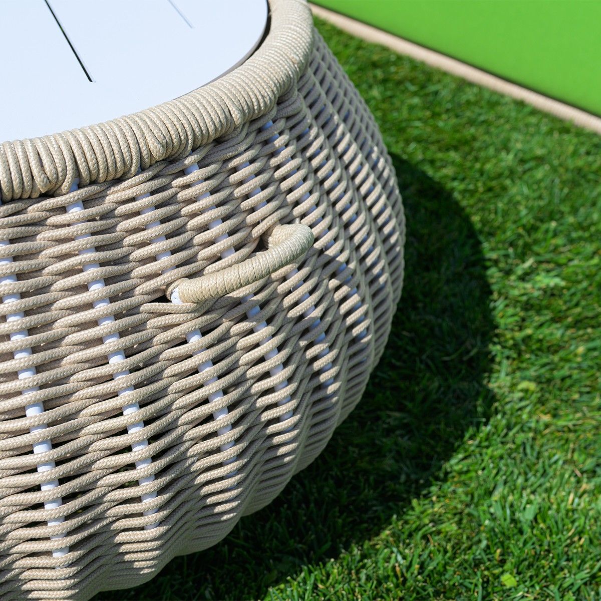 Möbelset für Terrasse und Garten, 2 Sessel, 3-Sitzer-Sofa, Couchtisch, Aluminium, Seilgeflecht, olivgrüne Kissen, NIKO