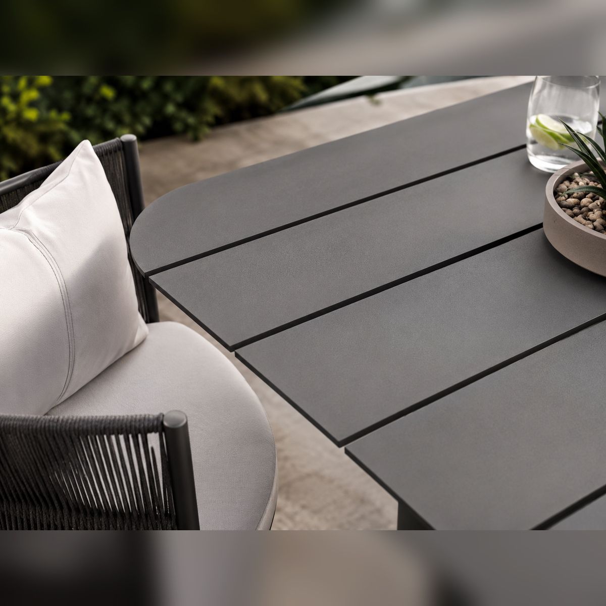 Möbelset für 6 Personen, Garten oder Terrasse, Aluminium, robuster Tisch 214x100 cm + 6 Stühle mit Seilgeflecht, Nova Luxe