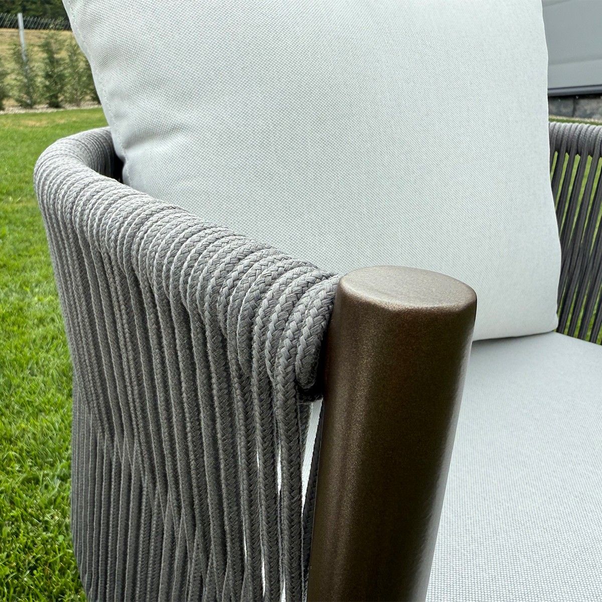 Möbelset für 8 Personen, Terrasse oder Garten, Aluminium, robuster Tisch 214x100 cm + 8 Stühle mit Seilgeflecht, Nova Luxe
