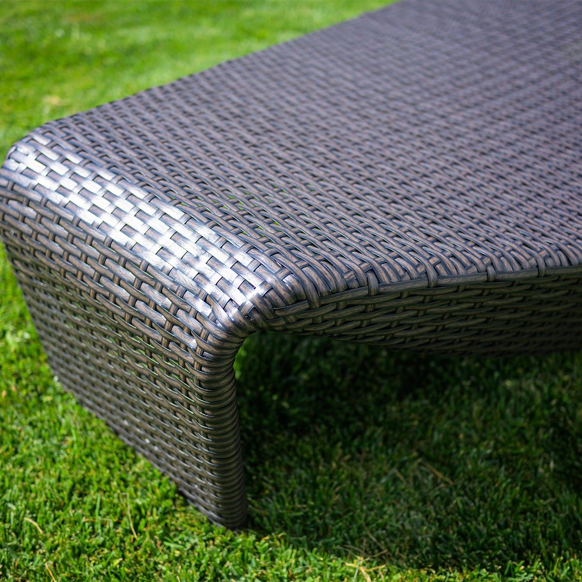 Strandliege, Braun, Aluminium und Polyrattan, Blattform, ideal für Pool und Terrasse, Acapulco