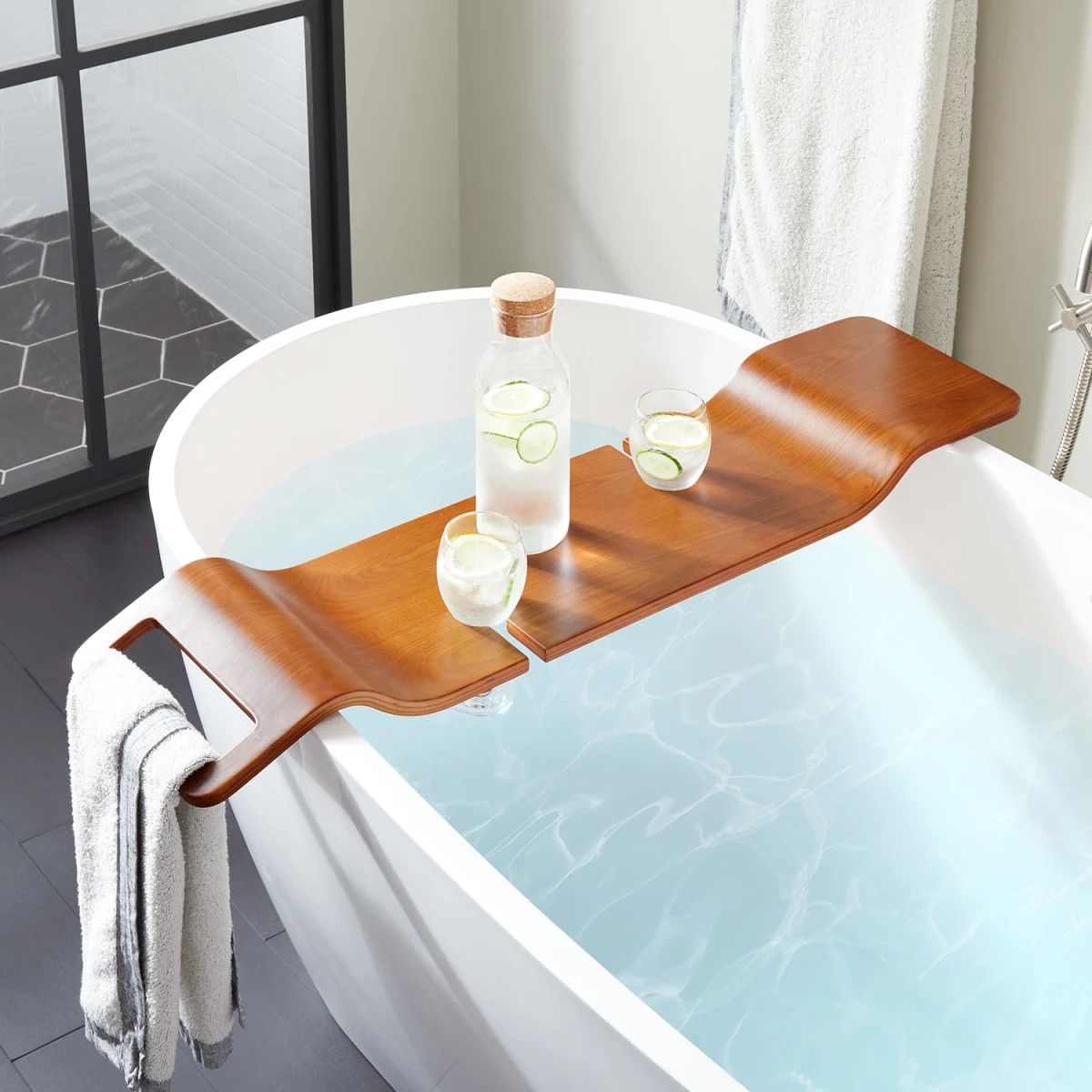 Badewannetablett Vasco, 100x25x1,5, Luxury-Finish aus mehrschichtigem Holz, Eiche, wasserfest, Farbe: Nussbaum